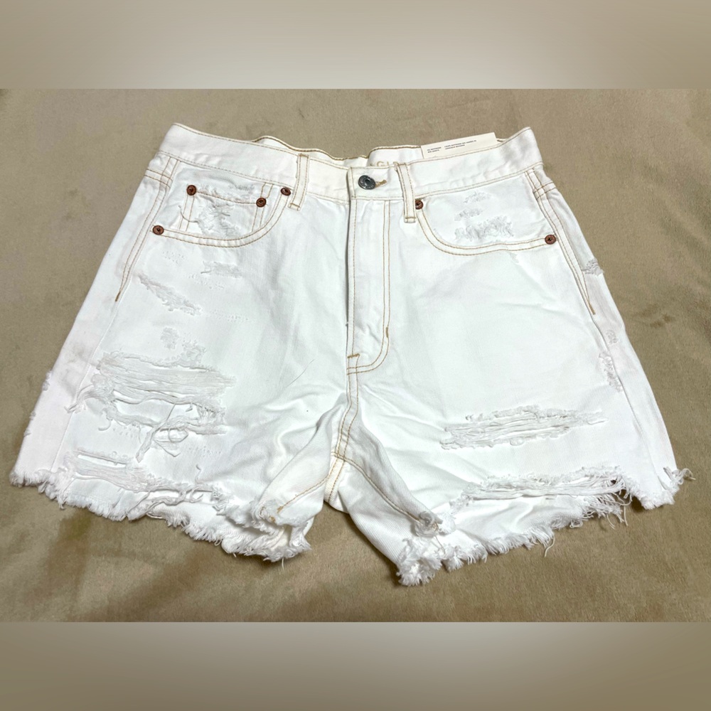 NWT American Eagle Outfitter 90s Boyfriend White Denim Jean Shorts Size 6 /28W